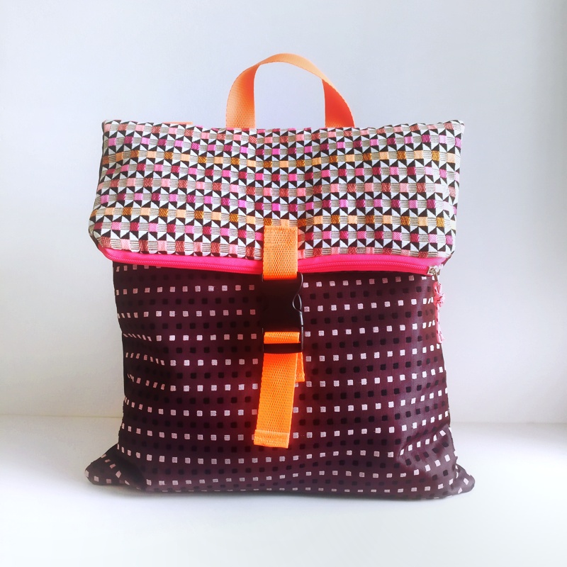 AR_Laptop_Cuadraditos